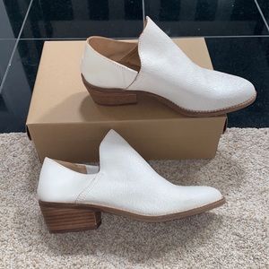 Lucky Brand NWT❗️NIB❗️ milky white Booties style LK- FAUSST